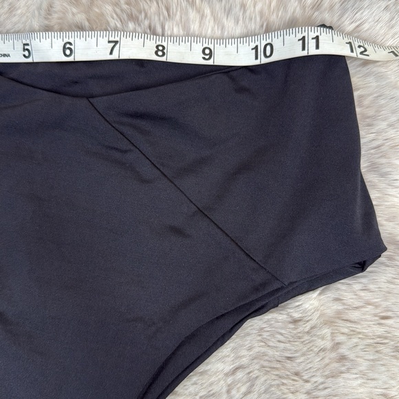 L*Space | High Tide Bikini Bottom, in Black, Size L - Picture 8 of 8